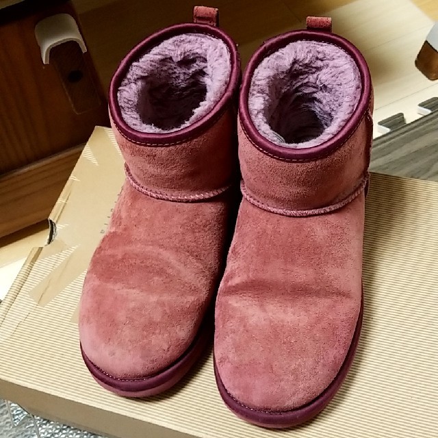 UGG - UGGアグ ムートンブーツ クラシックミニ 赤ピンク ...