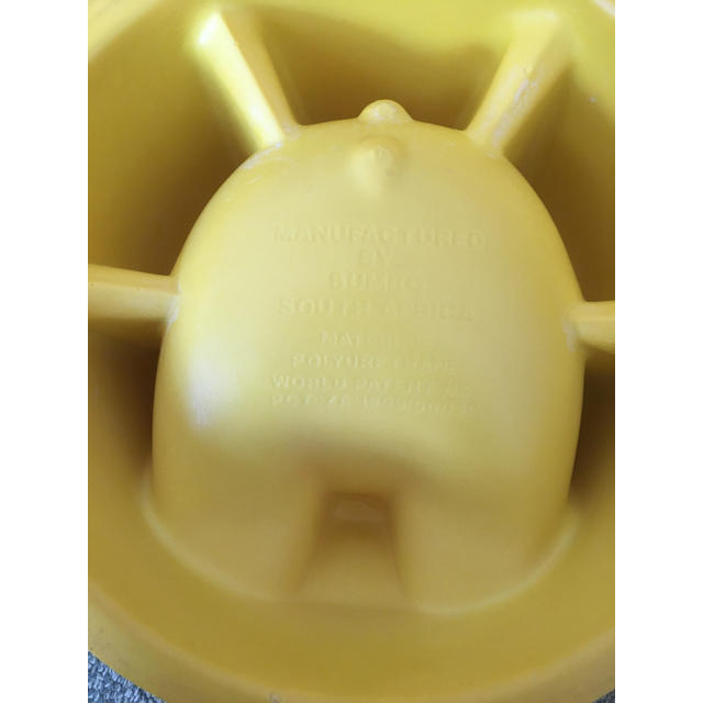 Bumbo(バンボ)のバンボ 美品 イエロー 引き取り希望★ キッズ/ベビー/マタニティの授乳/お食事用品(その他)の商品写真