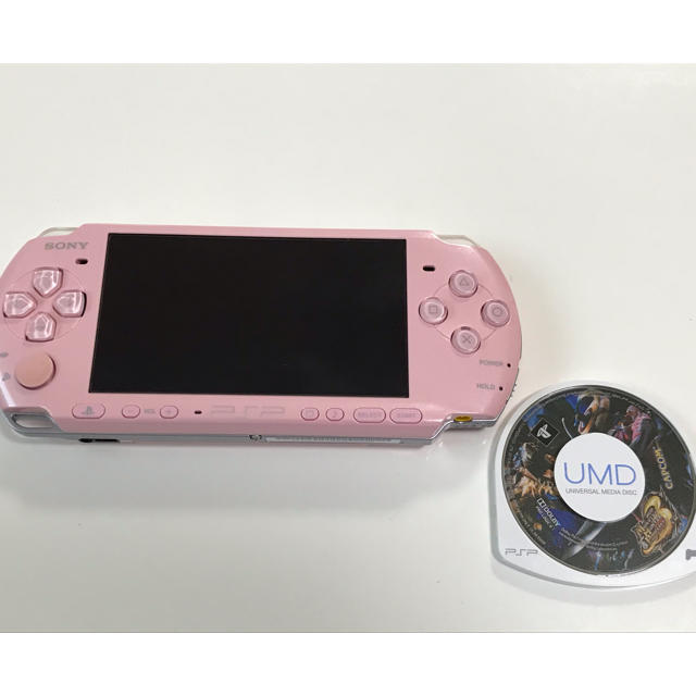 PlayStation Portable(プレイステーションポータブル)のPSP「プレイステーション・ポータブル」 ブロッサム・ピンク (PSP-3000 エンタメ/ホビーのゲームソフト/ゲーム機本体(携帯用ゲーム機本体)の商品写真