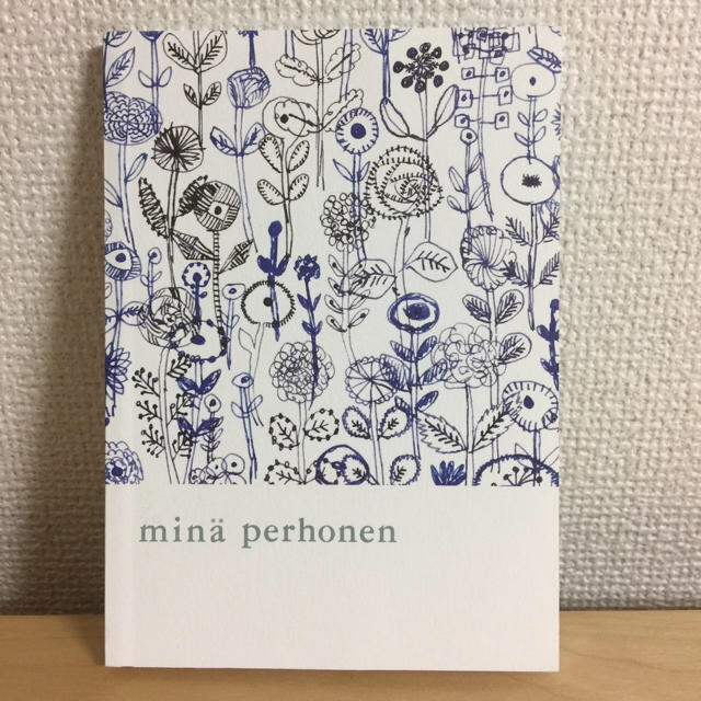 mina perhonen(ミナペルホネン)のmina perhonen メモ帳(3冊セット) インテリア/住まい/日用品の文房具(ノート/メモ帳/ふせん)の商品写真