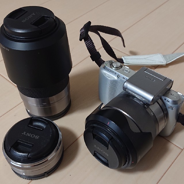 ミラーレス一眼NEX-C3 、E 55-210mm、ケースとストラップ付き