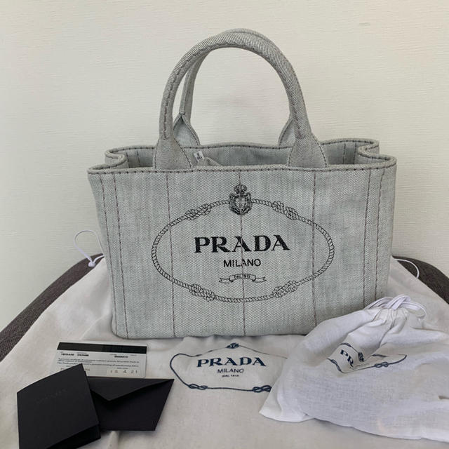 レディース PRADA sサイズの通販 by かっぴー's shop｜プラダならラクマ - プラダ カナパ さくて