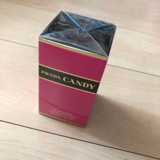 プラダ(PRADA)のプラダ キャンディ オードパルファム 30mL(香水(女性用))