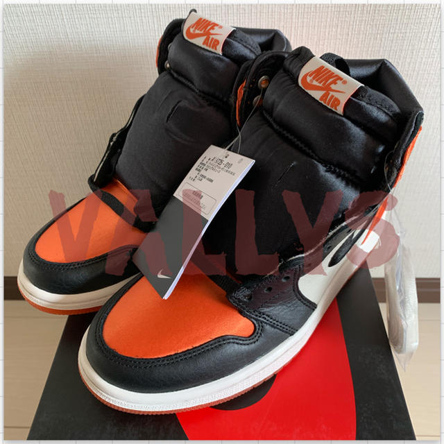 NIKE(ナイキ)のSinner様専用nike air jordan 1 satin 23.5 レディースの靴/シューズ(スニーカー)の商品写真