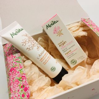 メルヴィータ(Melvita)のMelvita♡ハンドクリーム・タッチオイルセット(ハンドクリーム)