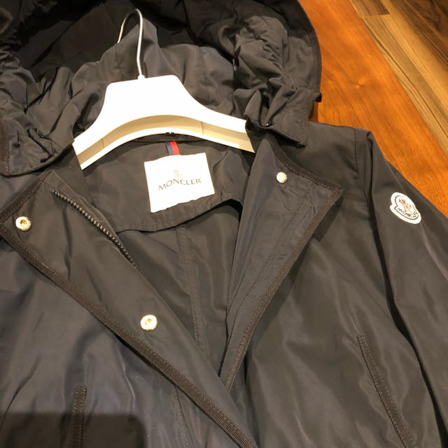 MONCLER(モンクレール)の★milk様専用★モンクレール アンテミス ネイビー 2019年春夏 レディースのジャケット/アウター(スプリングコート)の商品写真