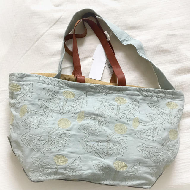 mina perhonen(ミナペルホネン)のミナペルホネン tanpopo mami bag マザーズバッグ レディースのバッグ(トートバッグ)の商品写真
