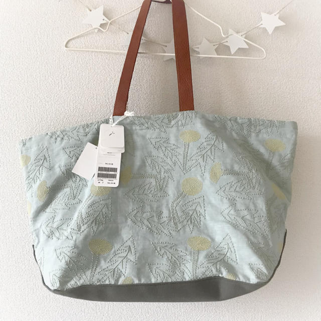 mina perhonen(ミナペルホネン)のミナペルホネン tanpopo mami bag マザーズバッグ レディースのバッグ(トートバッグ)の商品写真