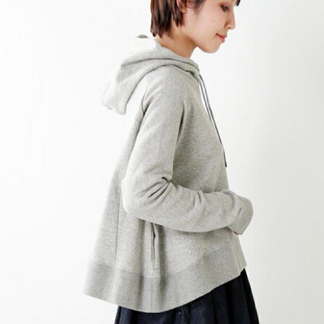 FRED PERRY(フレッドペリー)のフレッドペリー美品！パーカー HOODED SWEAT fred perry レディースのトップス(パーカー)の商品写真