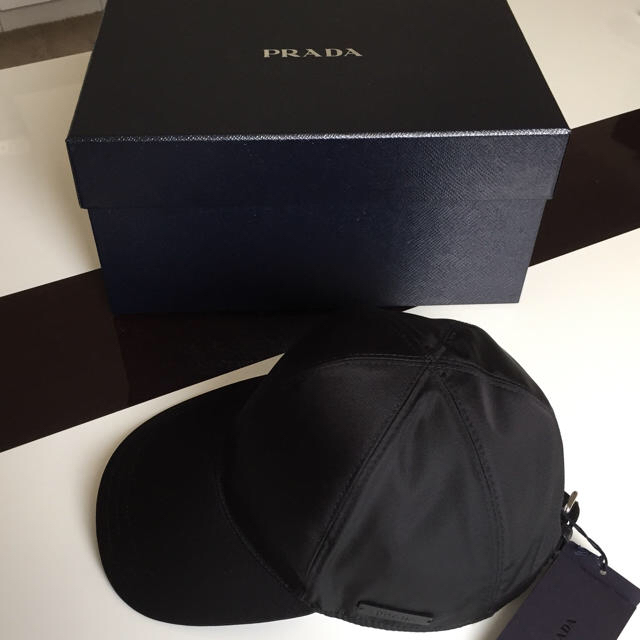 PRADA(プラダ)の値下げしました 新品 プラダ キャップ 帽子 PRADA レディースの帽子(キャップ)の商品写真