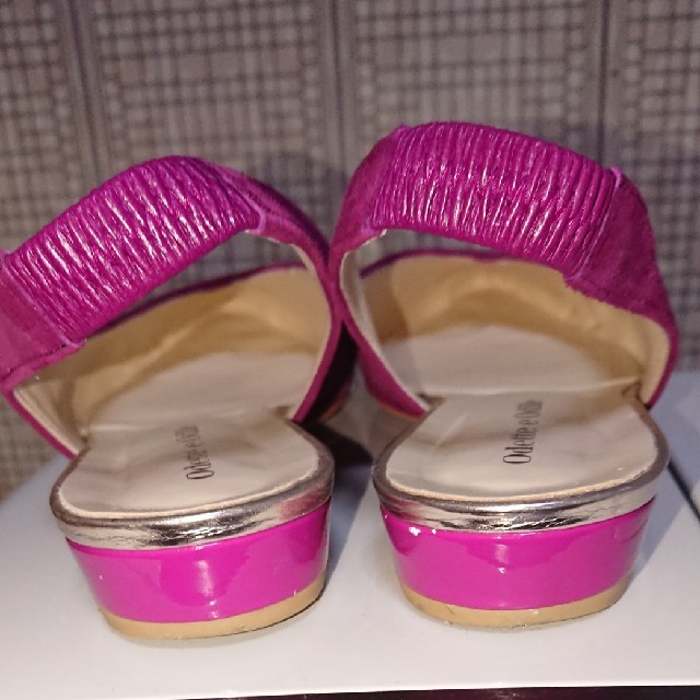Odette e Odile(オデットエオディール)のスエード パンプス レディースの靴/シューズ(ハイヒール/パンプス)の商品写真