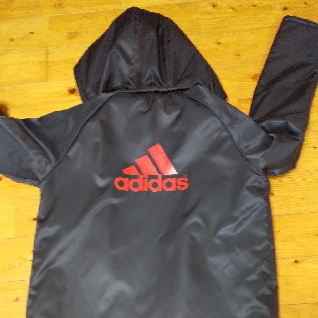 adidas(アディダス)のアディダスベンチコート  ジュニア160 キッズ/ベビー/マタニティのキッズ服男の子用(90cm~)(コート)の商品写真