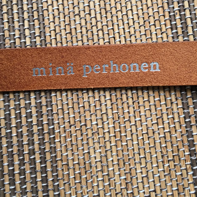 mina perhonen(ミナペルホネン)のふうた様専用  ミナペルホネン   ベルト  新品未使用 レディースのファッション小物(ベルト)の商品写真