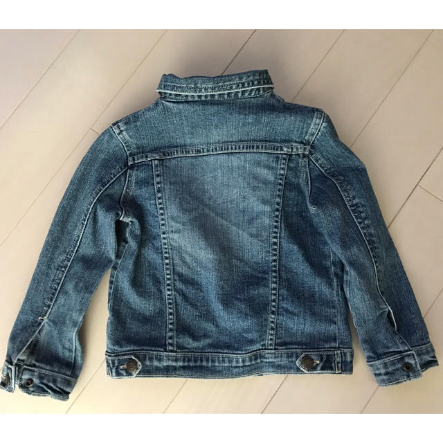 GUESS(ゲス)の【美品】GUESS  デニムジャケット 4T 110 GUESS JEANS キッズ/ベビー/マタニティのキッズ服男の子用(90cm~)(ジャケット/上着)の商品写真