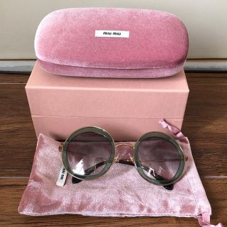 ミュウミュウ(miumiu)のMiu Miu 新品未使用 サングラス(サングラス/メガネ)