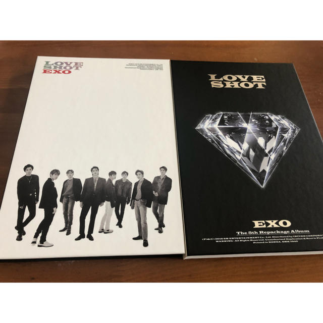 EXO(エクソ)のEXO LOVESHOT 2枚セット エンタメ/ホビーのCD(K-POP/アジア)の商品写真