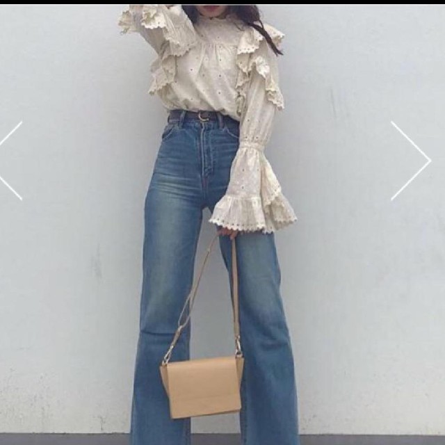 moussy(マウジー)のMOUSSY　レースブラウス レディースのトップス(シャツ/ブラウス(長袖/七分))の商品写真