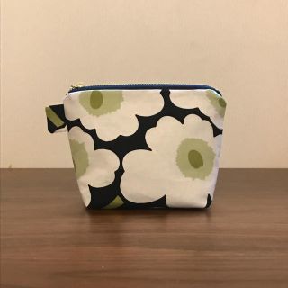 マリメッコ(marimekko)のお値下げしました♡ミニウニッコで作成しましたポーチです(ポーチ)