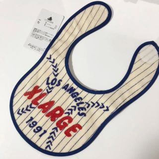 エクストララージ(XLARGE)の新品(((o(*゜▽゜*)o)) X-LARGE ベースボール風 パイル スタイ(ベビースタイ/よだれかけ)