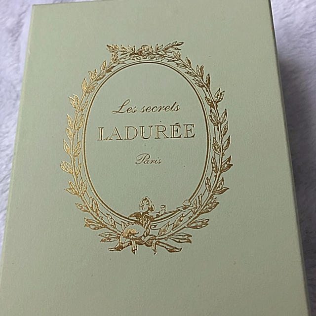 LADUREE(ラデュレ)のラデュレ キーチェーン レディースのファッション小物(キーホルダー)の商品写真