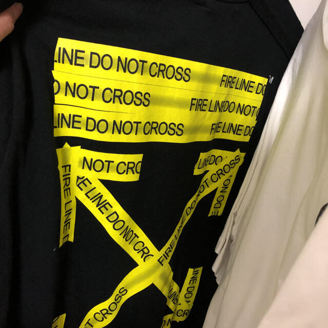 トップスOff-White