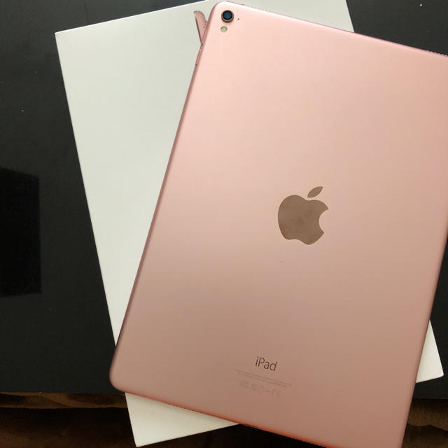 iPad(アイパッド)のiPad  pro9.7インチ wi-fiモデル スマホ/家電/カメラのPC/タブレット(タブレット)の商品写真