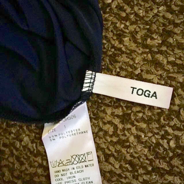 TOGA(トーガ)の未使用♡TOGA♡トーガ♡ネイビーワンピ レディースのワンピース(ミニワンピース)の商品写真