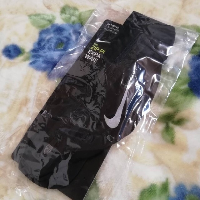 NIKE(ナイキ)の新品　ナイキ　ポーチ　ウエストバッグ　ショルダーバッグ　ウエストポーチ メンズのバッグ(ウエストポーチ)の商品写真