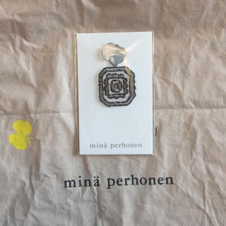 ミナペルホネン(mina perhonen)の【非売品】ミナペルホネン  ワッペン チャーム (ノベルティグッズ)