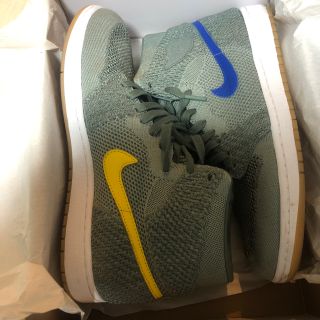 ナイキ(NIKE)のエアジョーダン1 フライニット(スニーカー)