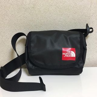 ザノースフェイス(THE NORTH FACE)の美品 ノースフェイス  メッセンジャーバッグ 黒(メッセンジャーバッグ)