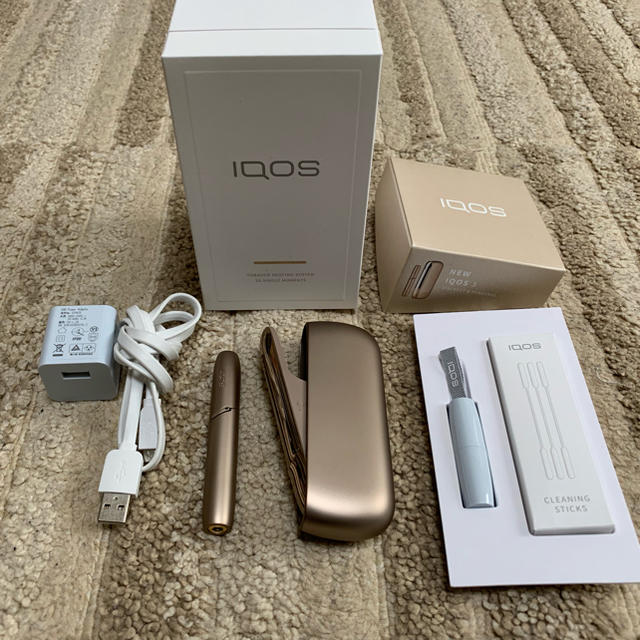 IQOS(アイコス)のおしり探偵様 iQOS3 ゴールド メンズのファッション小物(タバコグッズ)の商品写真