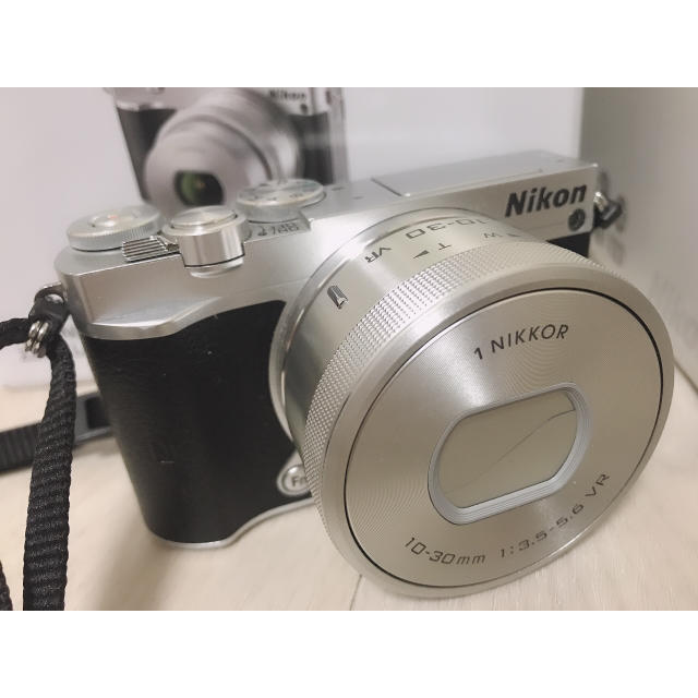 Nikon(ニコン)のNikon ミラーレス スマホ/家電/カメラのカメラ(ミラーレス一眼)の商品写真