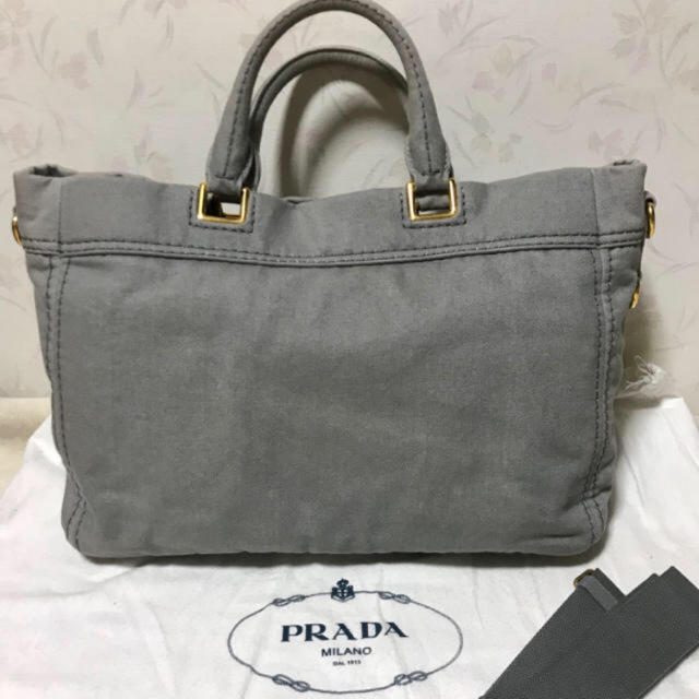 PRADA(プラダ)の【値下げしました！】プラダ カナパ レディースのバッグ(トートバッグ)の商品写真