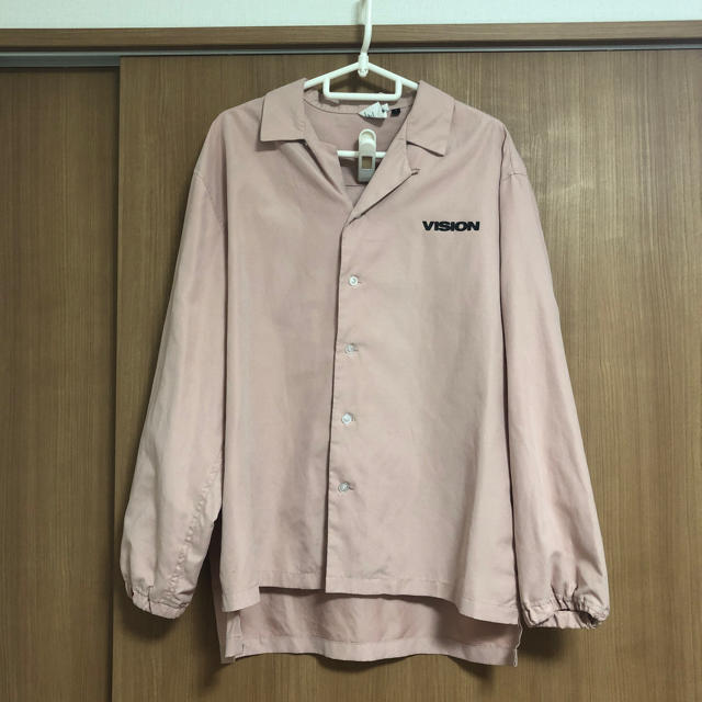 VISION STREET WEAR(ヴィジョン ストリート ウェア)のオープンカラーシャツ ピンク VISION ストリート レディースのトップス(シャツ/ブラウス(長袖/七分))の商品写真