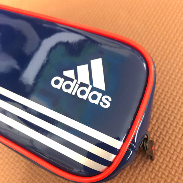 adidas(アディダス)の【新品未使用】アディダス ペンケース 筆箱 かきかた鉛筆セット インテリア/住まい/日用品の文房具(ペンケース/筆箱)の商品写真