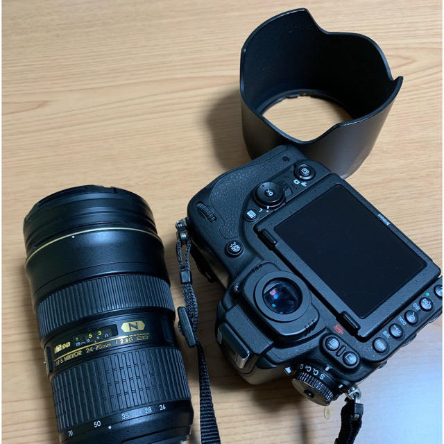 Nikon(ニコン)の【なみださん専用】Nikon D750  24-70 F2.8G セット スマホ/家電/カメラのカメラ(レンズ(ズーム))の商品写真