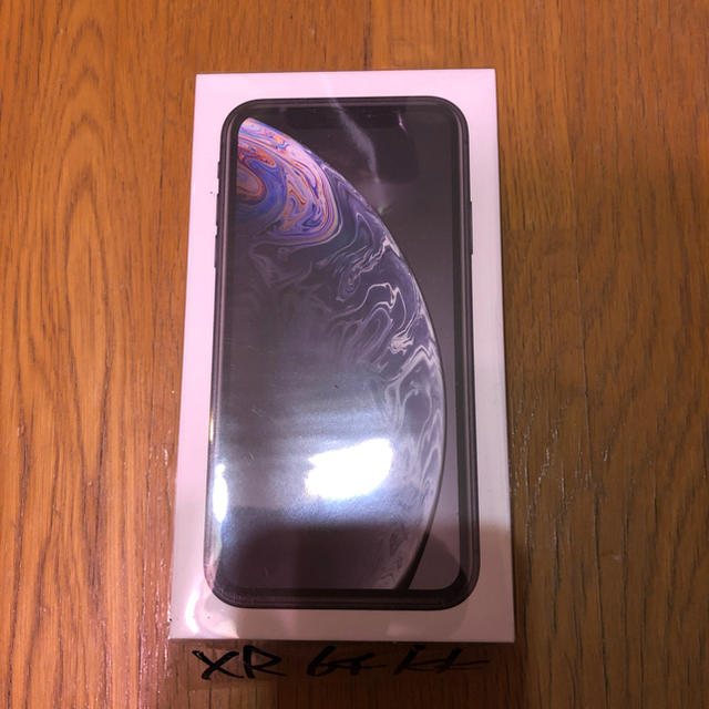 iPhone(アイフォーン)のhokutobega様  専用iPhone XR  ６４G   ブラック スマホ/家電/カメラのスマートフォン/携帯電話(スマートフォン本体)の商品写真