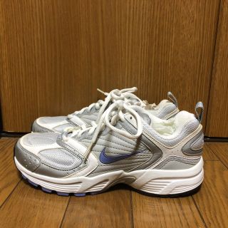 ナイキ(NIKE)のNIKE スニーカー 24cm(スニーカー)