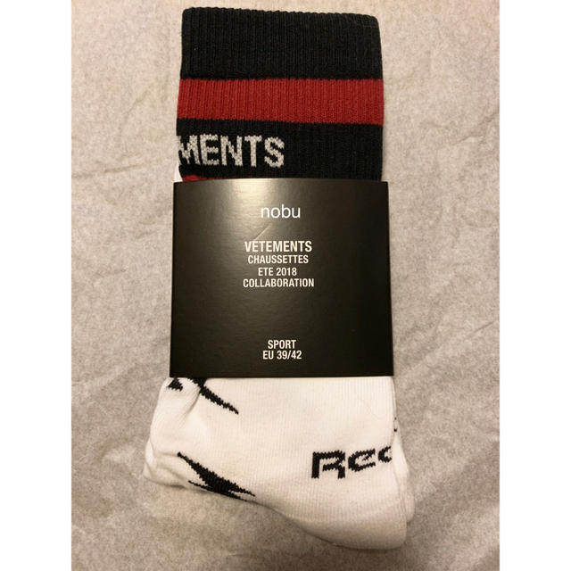 Reebok(リーボック)の新品【 VETEMENTS X Reebok 】 Cut-Up socks メンズのレッグウェア(ソックス)の商品写真