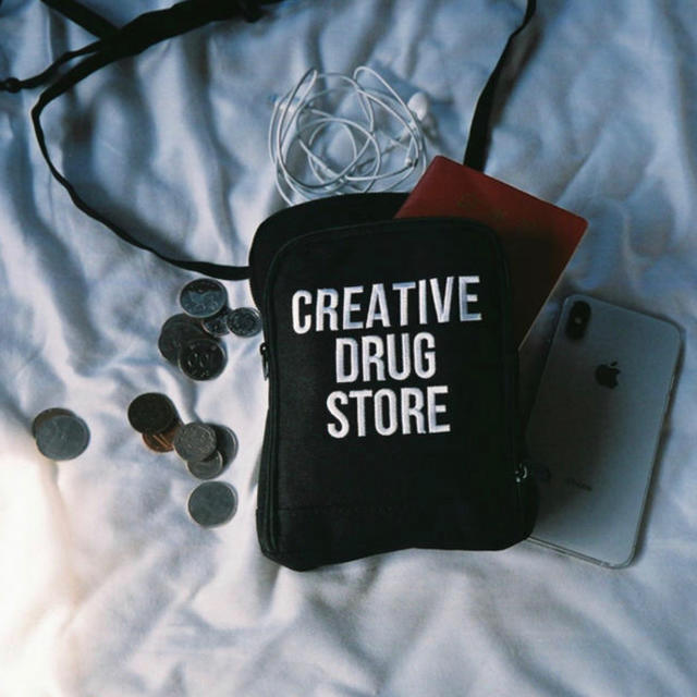 creative drug store ショルダーバッグ