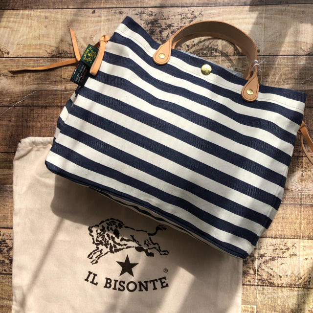 IL BISONTE(イルビゾンテ)の新品 イルビゾンテ ボーダー トートバッグ ネイビー×ナチュラル レディースのバッグ(トートバッグ)の商品写真