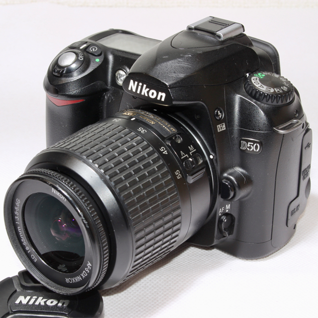 大特価!! ✨一眼レフ入門機に最適♪✨ニコン Nikon D50