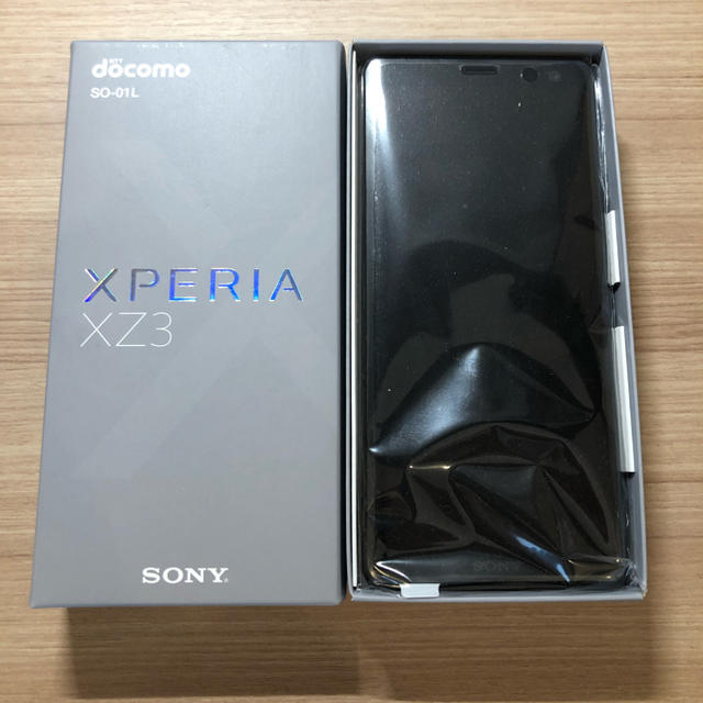 ☆新品未使用☆ Xperia XZ3 SO−01L