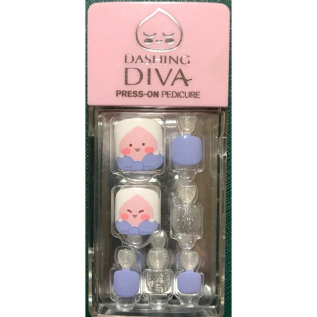 DIVA ネイルチップ コスメ/美容のネイル(つけ爪/ネイルチップ)の商品写真