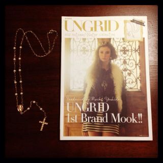 アングリッド(Ungrid)の1st MOOK本♡ネック付き(ネックレス)