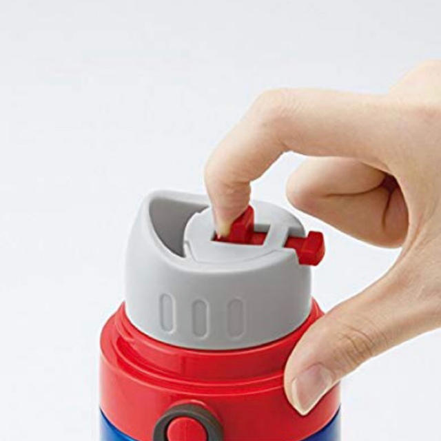 Disney(ディズニー)の 2WAY コップ付き 水筒 ステンレスボトル 600ml カーズ ディズニー  キッズ/ベビー/マタニティの授乳/お食事用品(水筒)の商品写真