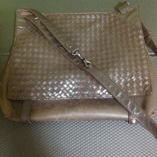 【メーカー再生品】 Bottega Veneta ショルダーバッグ 本革 ボッテガヴェネタ - ショルダーバッグ - covid19.ins