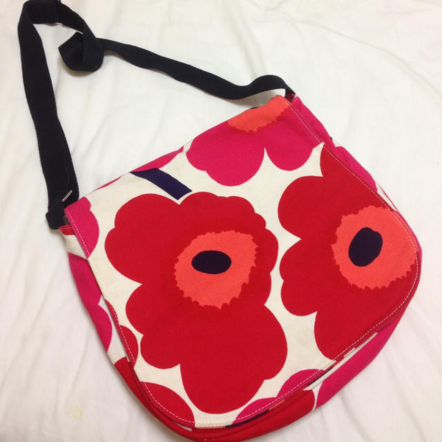 marimekko(マリメッコ)のマリメッコ♡ショルダーバック レディースのバッグ(ショルダーバッグ)の商品写真