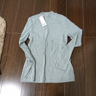 ユニクロ(UNIQLO)のユニクロ　リブハイネックT(カットソー(長袖/七分))